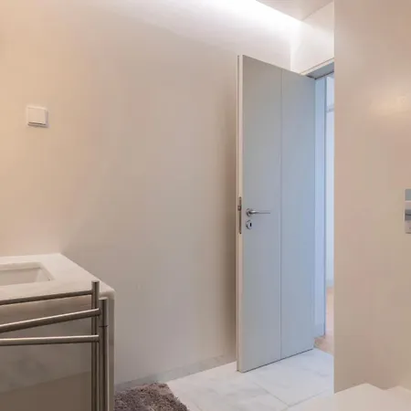 Elegant In Graca By Lovelystay * Лісабон