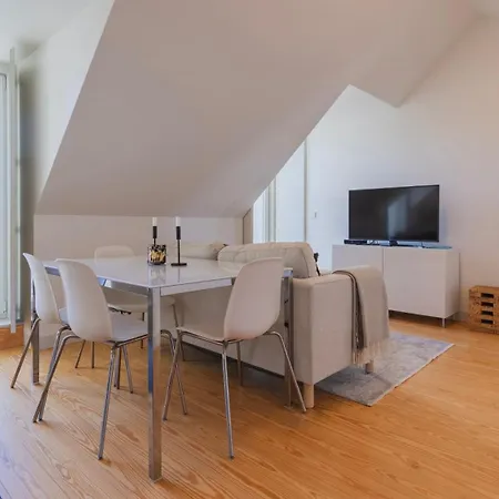 Elegant In Graca By Lovelystay Lisbon