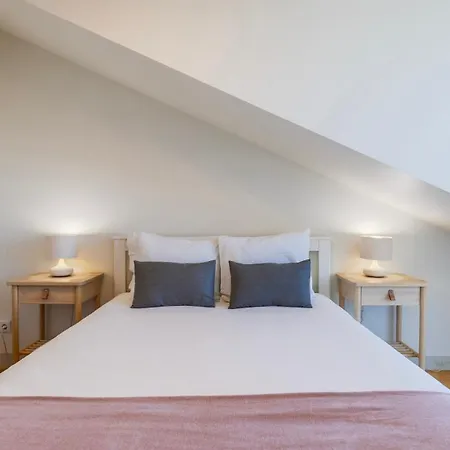 Appartement Elegant In Graca By Lovelystay *
