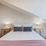 Apartment Elegant In Graca By Lovelystay *