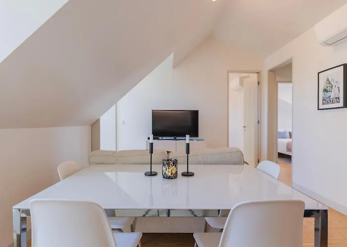 Elegant In Graca By Lovelystay * Lisboa