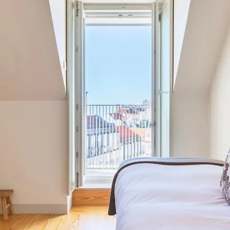 Appartamento Elegant In Graca By Lovelystay *