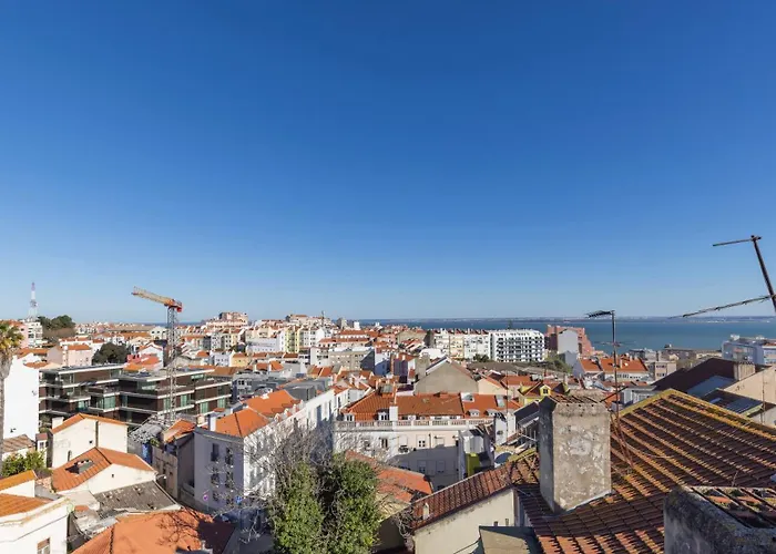 شقة Elegant In Graca By Lovelystay *